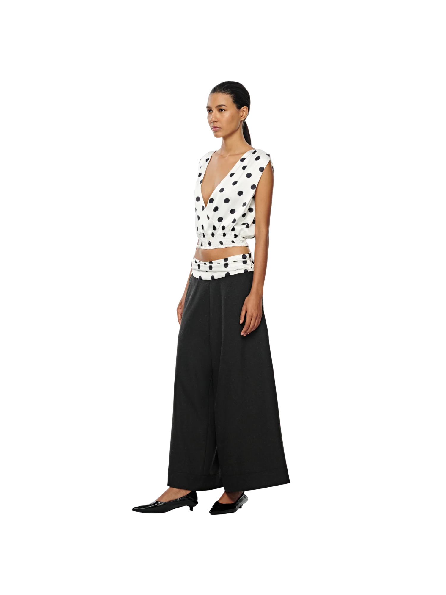 SILKY DOTTED V-NECK TOP