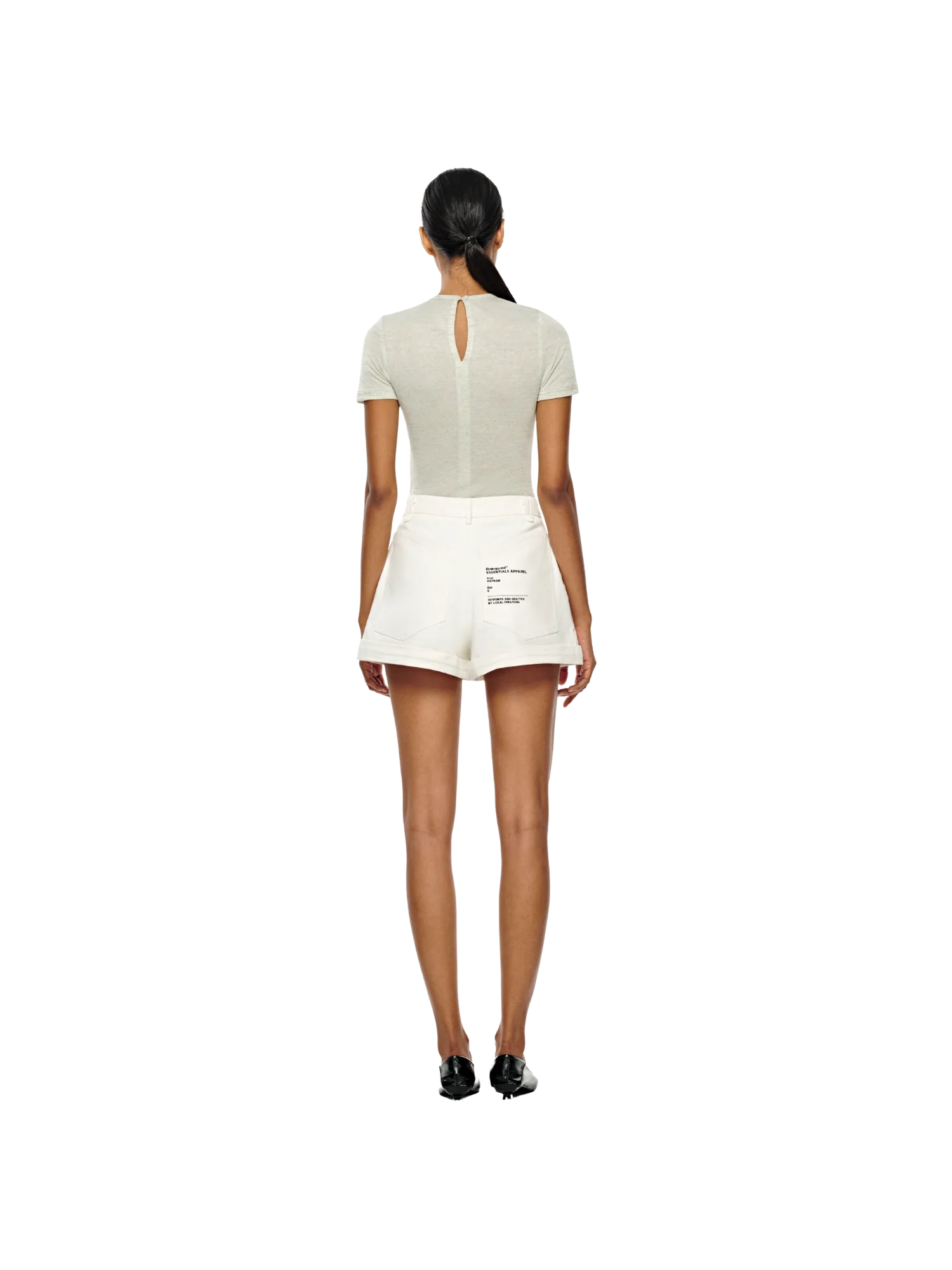 ESSENTIALS SHORTS - WHITE