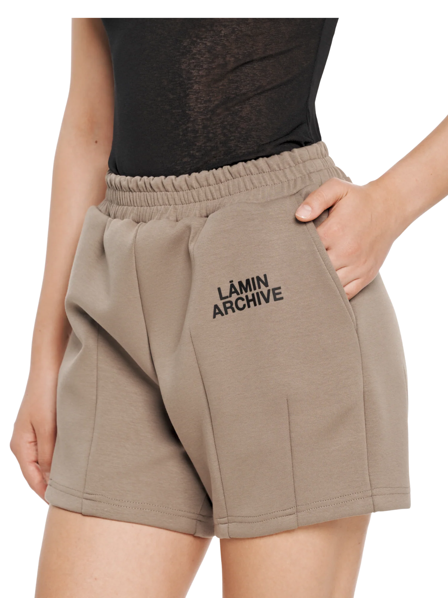 DARTS SWEATSHORTS