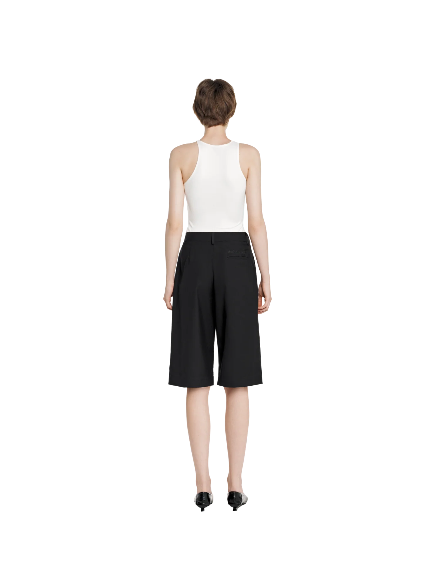 PLEATED BERMUDA SHORTS